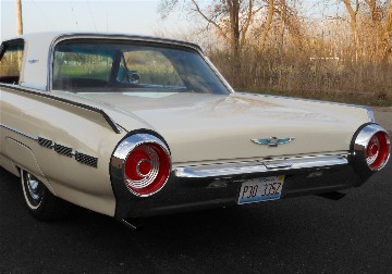 1962 Thunderbird