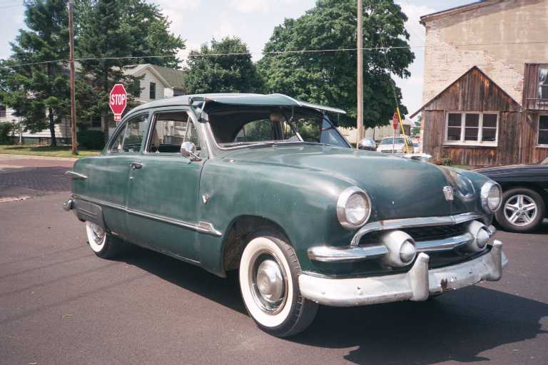 1951 Ford Custom Deluxe