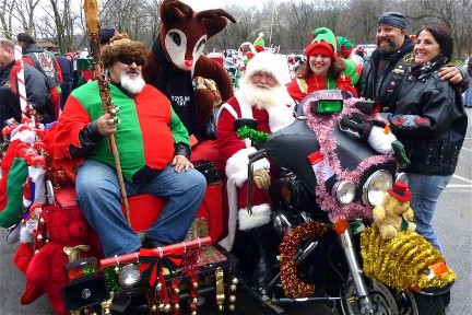 Toys for Tots parade in Chicago 2014